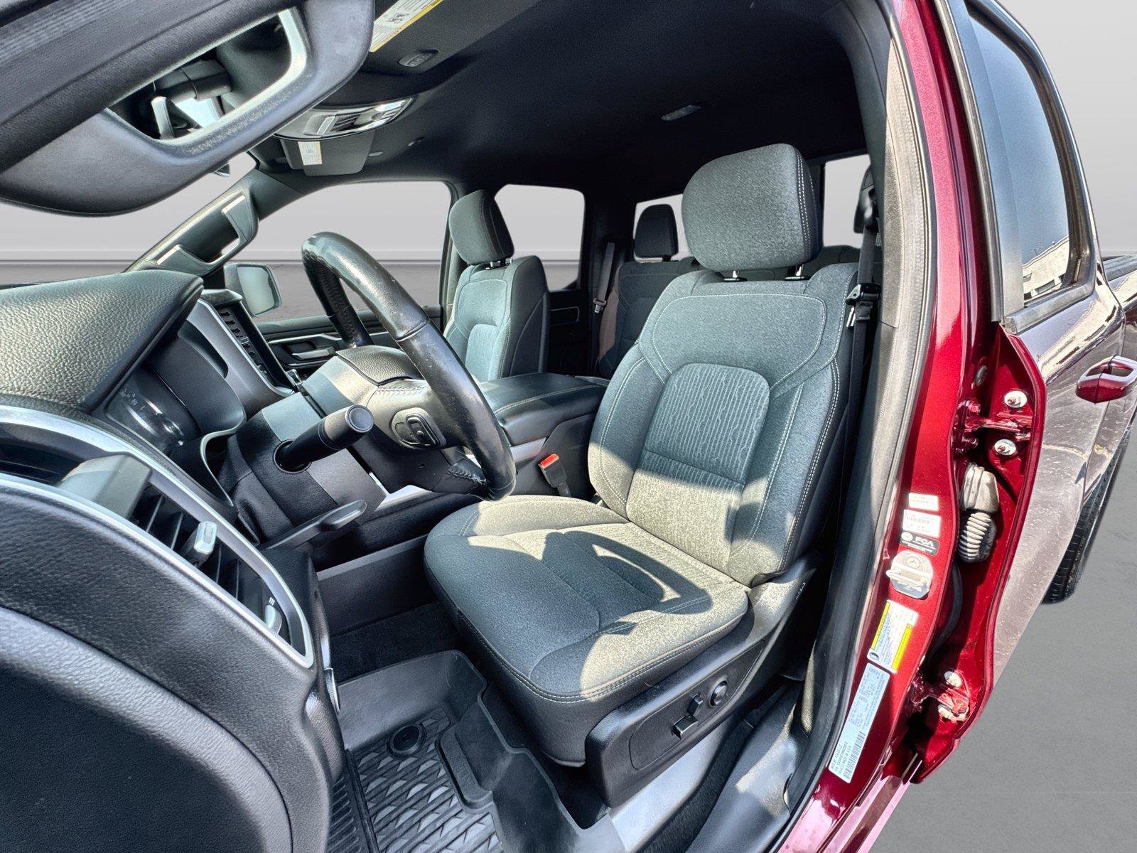 Used 2022 RAM 1500 Big Horn AWD/4WD image 11
