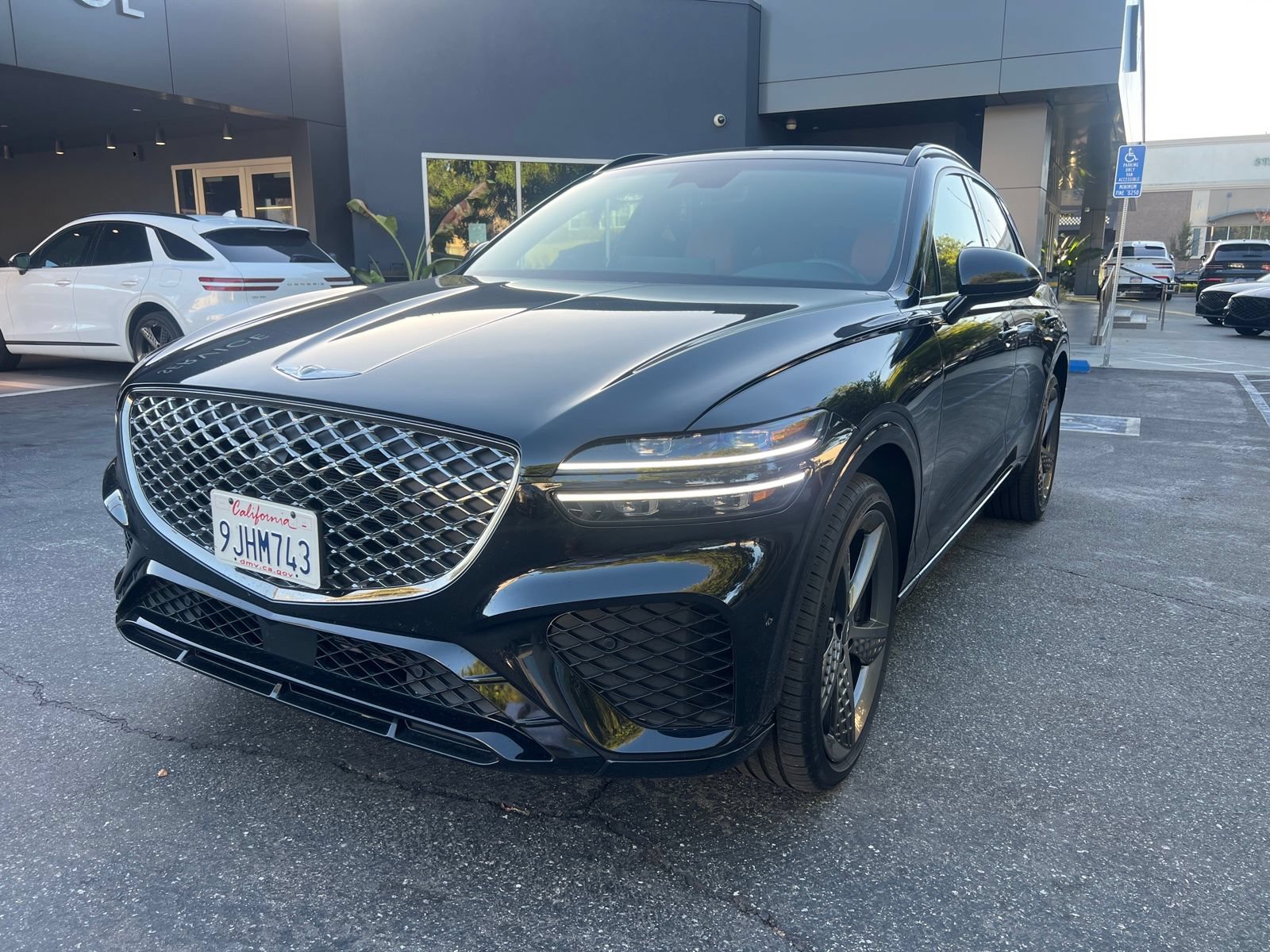 Used 2023 Genesis GV70 2.5T w/ Sport Prestige Package AWD/4WD image 1