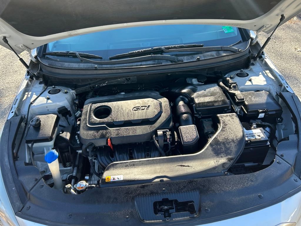 Used 2015 Hyundai Sonata SE w/ Option Group 09 image 12