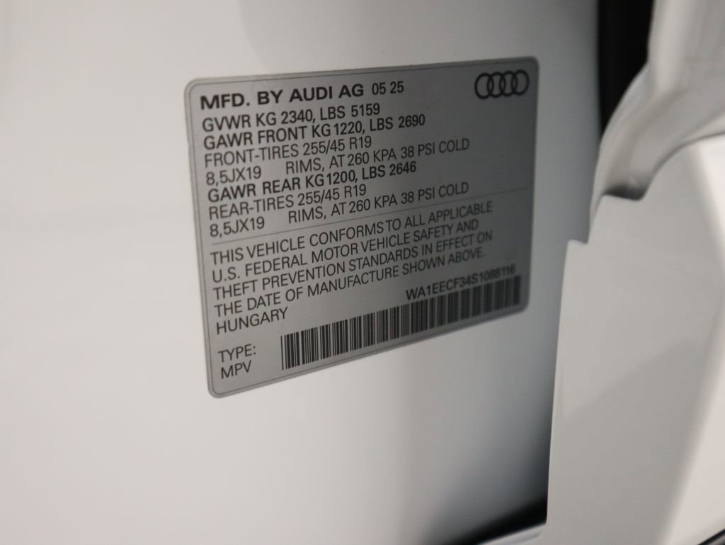 Used 2025 Audi Q3 2.0T Premium Plus w/ Premium Plus Package AWD/4WD image 34