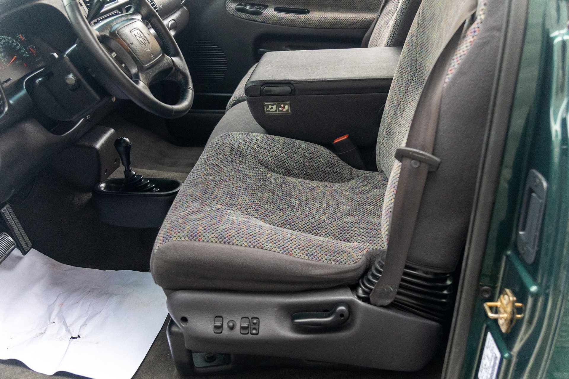 Used 2001 Dodge Ram 2500 Truck 4x4 Quad Cab image 19