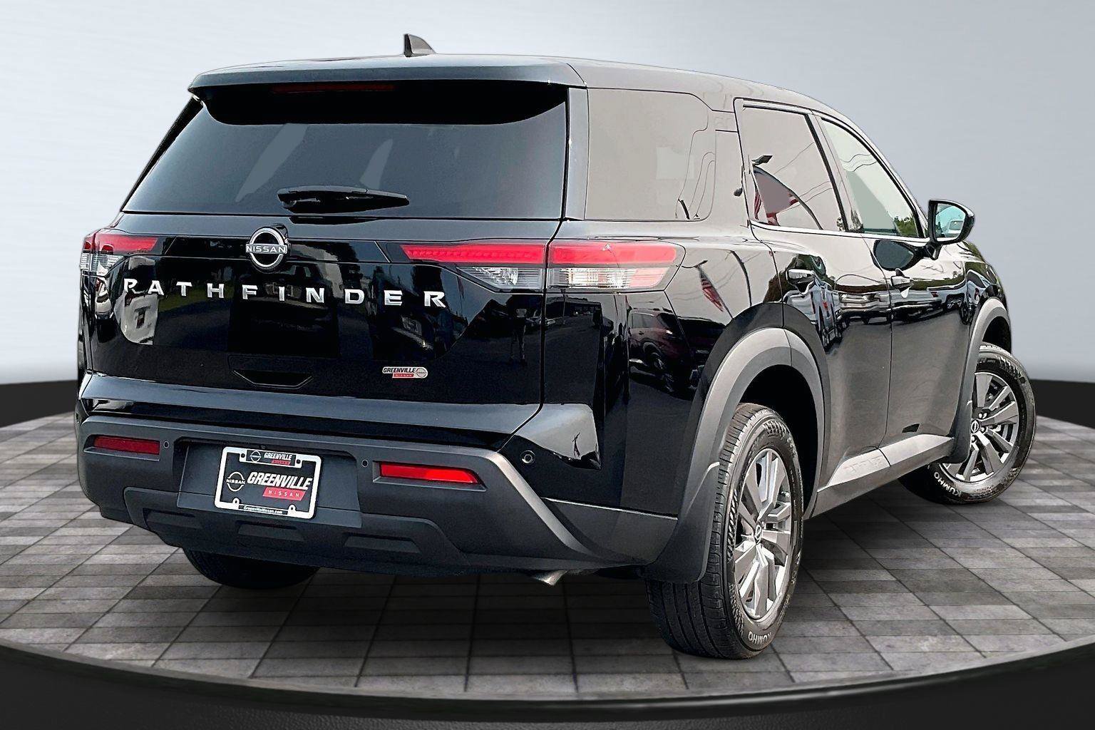 Certified 2025 Nissan Pathfinder S FWD image 14