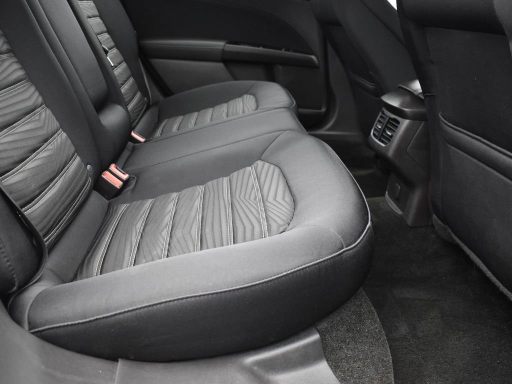 Used 2016 Ford Fusion SE image 27