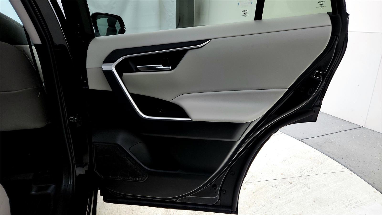 Certified 2023 Toyota RAV4 XLE w/ Convenience Package image 18