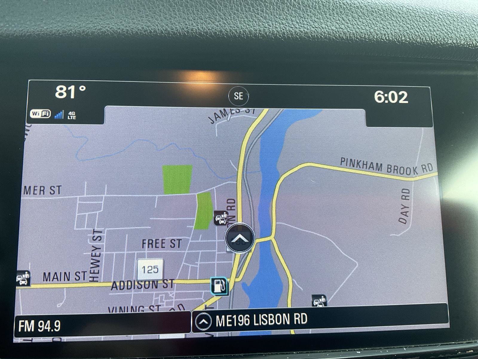 Used 2019 Buick Encore Sport Touring w/ Safety Package AWD/4WD image 17
