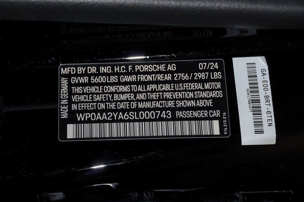 Used 2025 Porsche Panamera 4 image 29