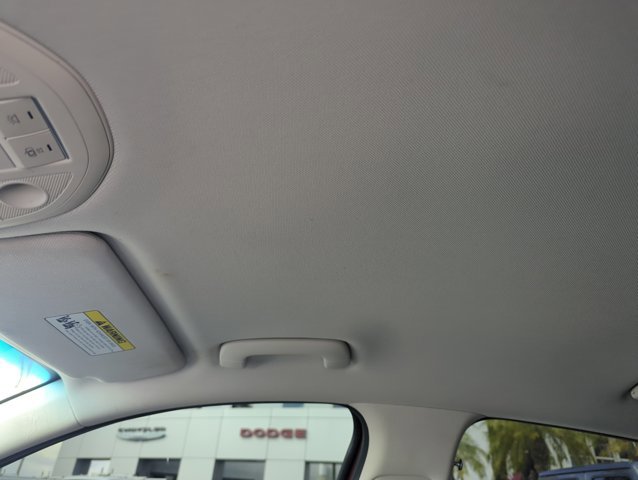 Used 2022 Genesis G70 2.0T image 12