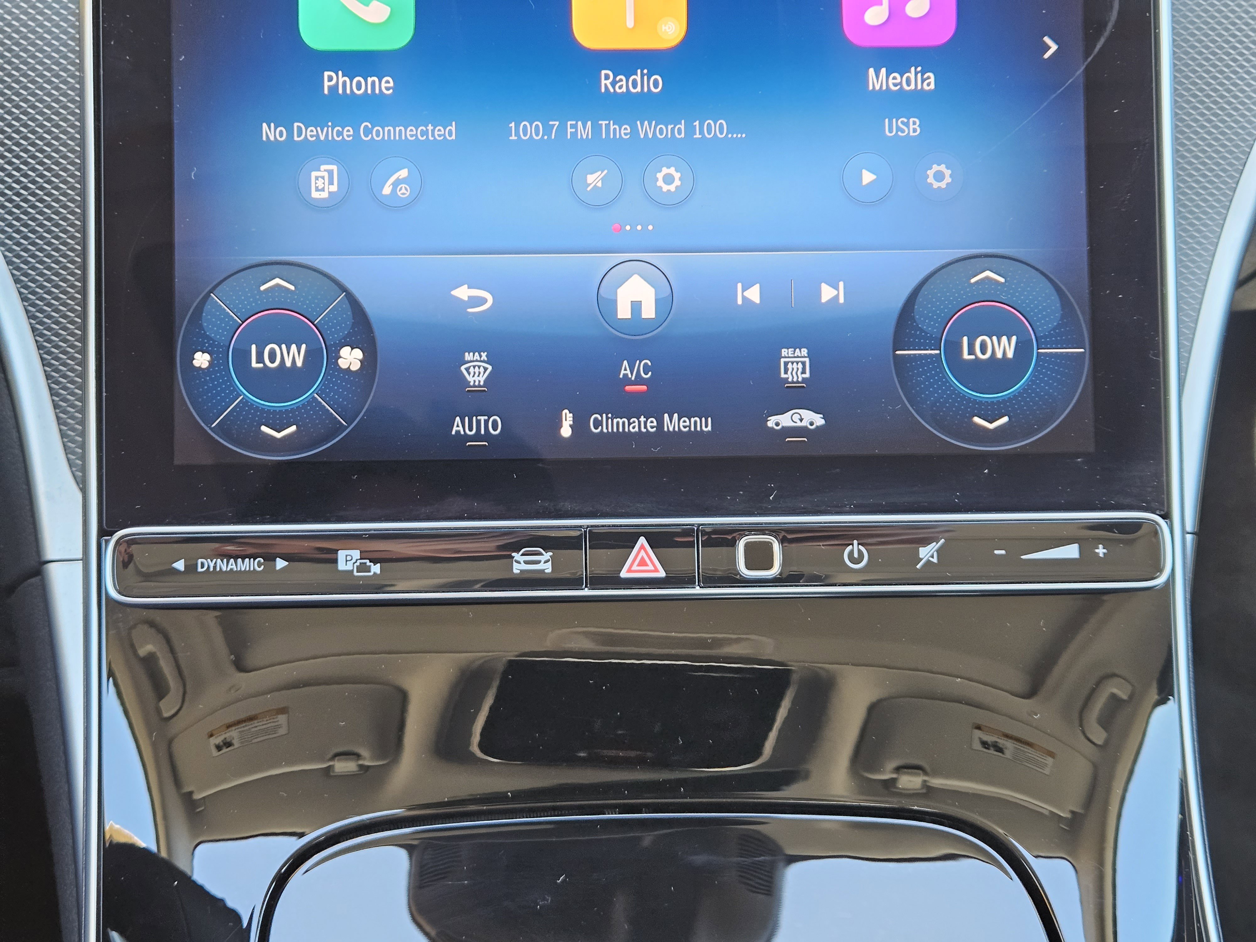 Certified 2025 Mercedes-Benz C 300 4MATIC Sedan image 20