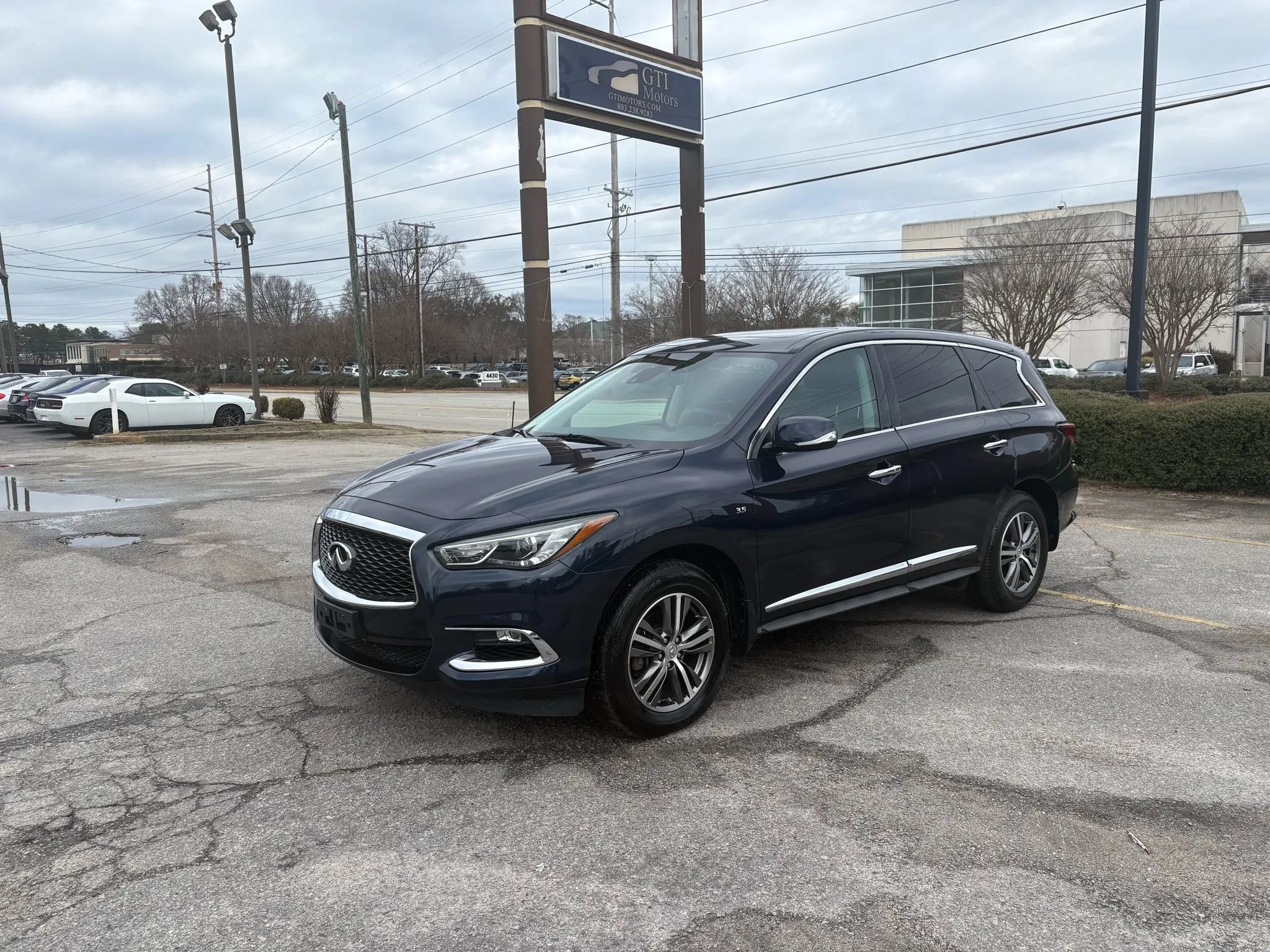 Used 2019 INFINITI QX60 Pure AWD/4WD image 1