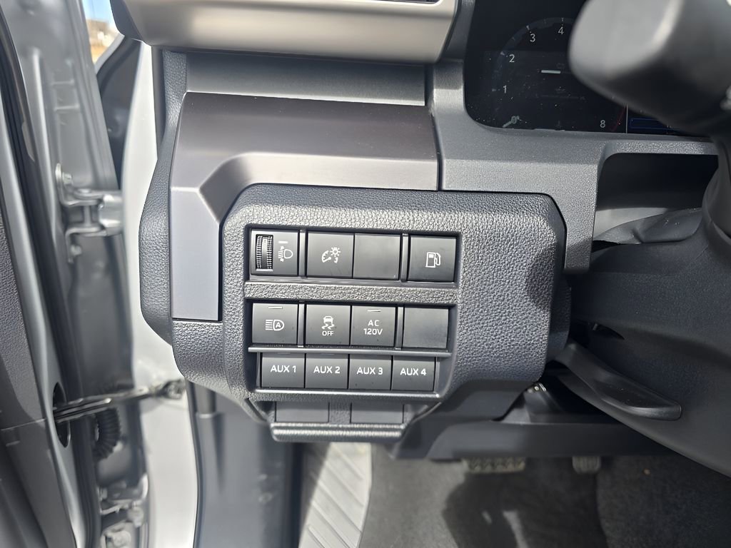 Used 2025 Toyota 4Runner TRD Off-Road image 18