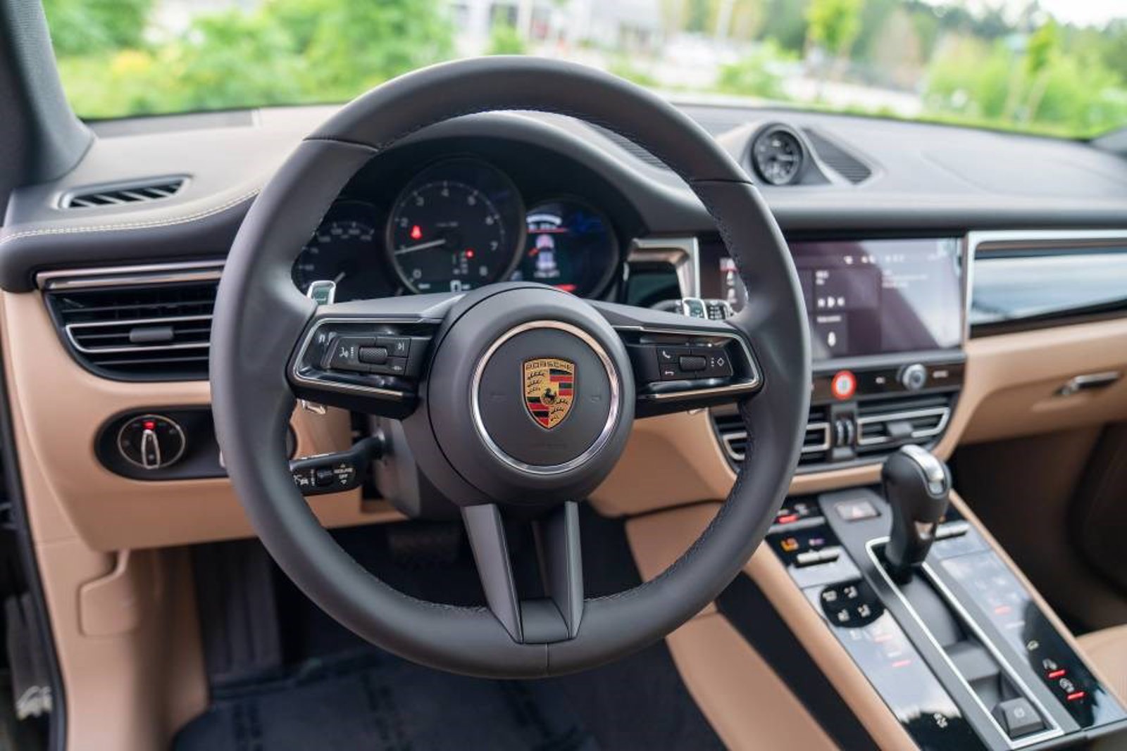 New 2026 Porsche Macan AWD/4WD image 16