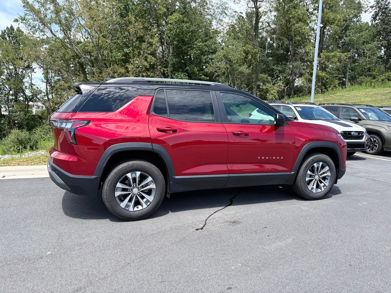 Used 2025 Chevrolet Equinox LT w/ Convenience Package II AWD/4WD image 8