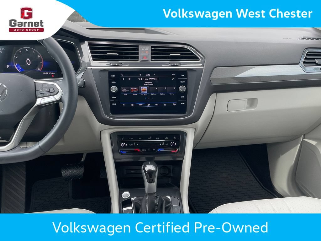 Certified 2023 Volkswagen Tiguan SE FWD image 18