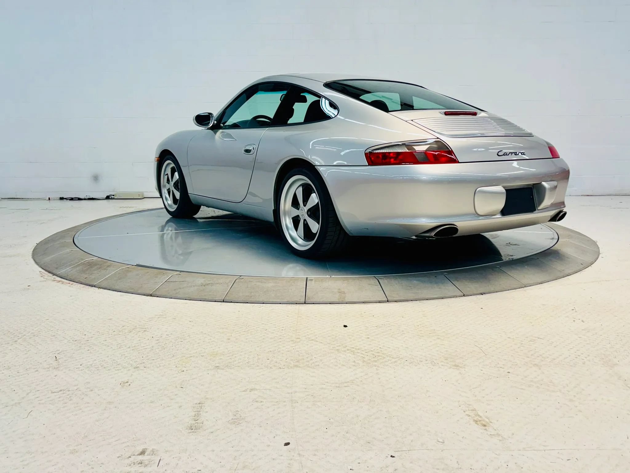 Used 2002 Porsche 911 GT3 RS image 34