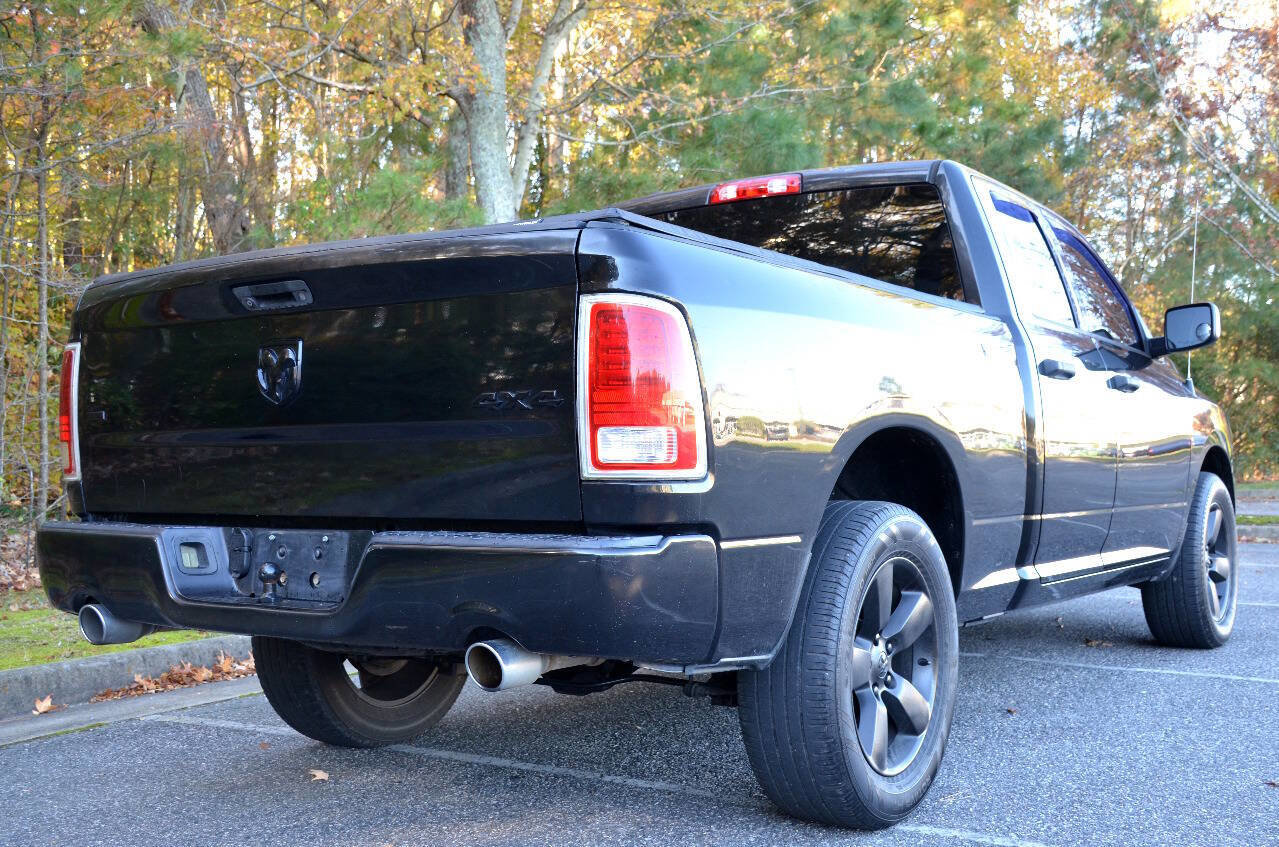 Used 2015 RAM 1500 Express w/ Black Ram 1500 Express Group image 7