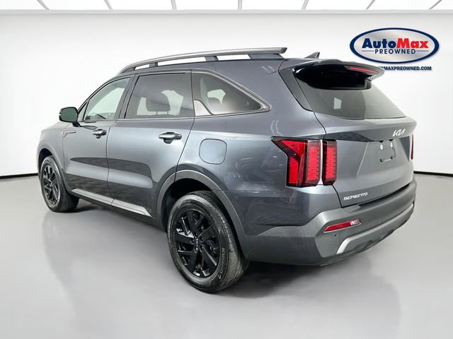 Used 2023 Kia Sorento S w/ Panoramic Sunroof Package AWD/4WD image 6