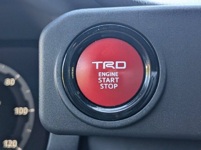 Certified 2025 Toyota Tacoma TRD Sport AWD/4WD image 29