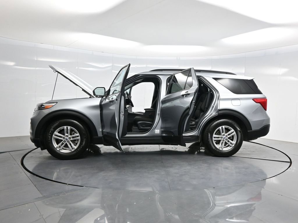 Used 2022 Ford Explorer XLT RWD image 40