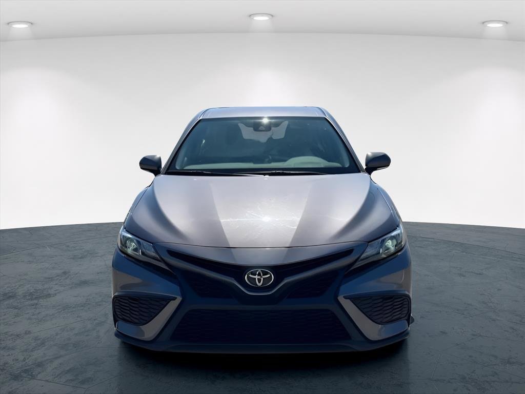 Used 2023 Toyota Camry SE image 9