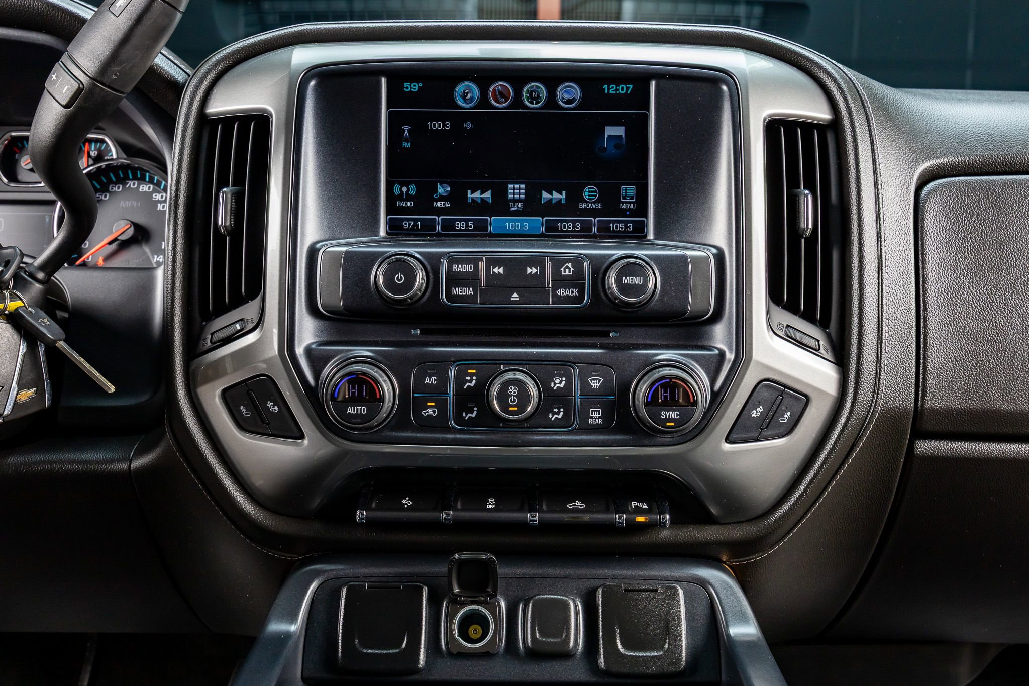 Used 2017 Chevrolet Silverado 1500 LTZ w/ Sport Package AWD/4WD image 22