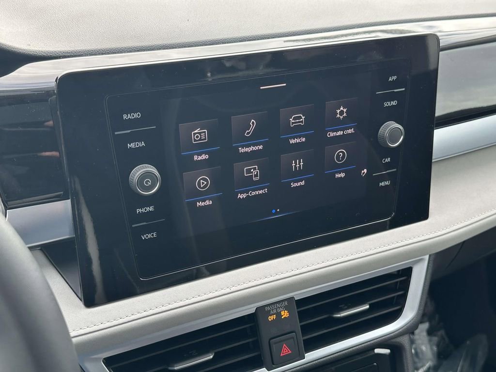 New 2026 Volkswagen Taos SE AWD/4WD image 20