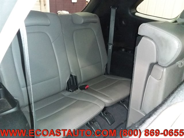Used 2015 Hyundai Santa Fe GLS w/ Option Group 03 AWD/4WD image 16