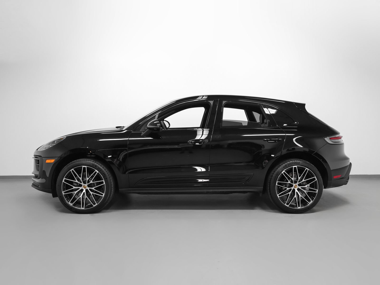 New 2026 Porsche Macan S AWD/4WD image 2