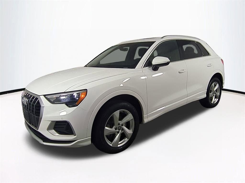 Used 2020 Audi Q3 2.0T Premium w/ Convenience Package image 9