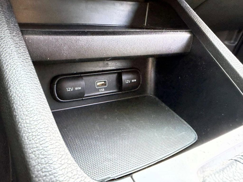 Used 2023 Kia Forte LXS w/ LXS Technology Package image 21