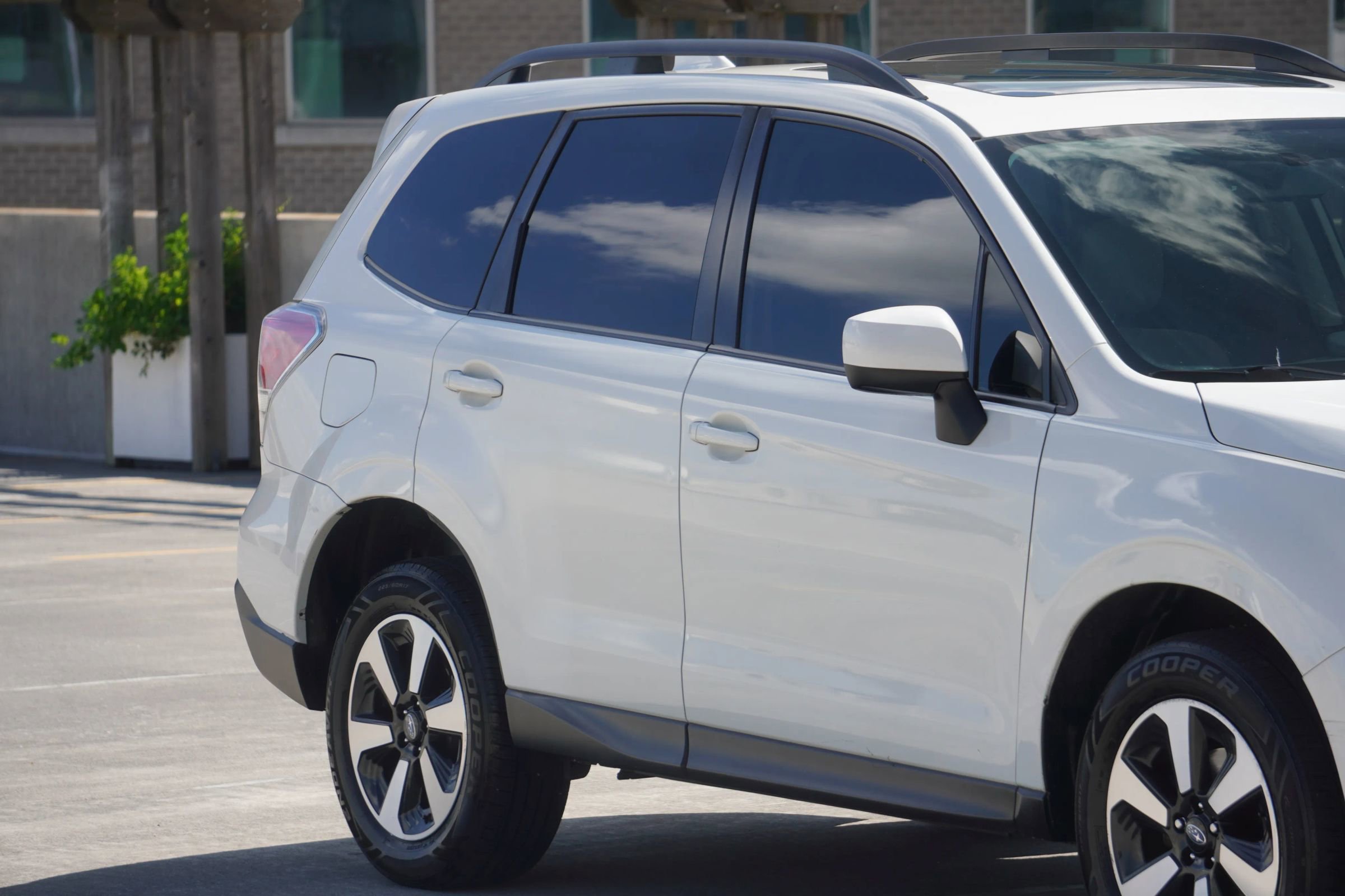 Used 2017 Subaru Forester 2.5i Premium w/ All-Weather Package image 37