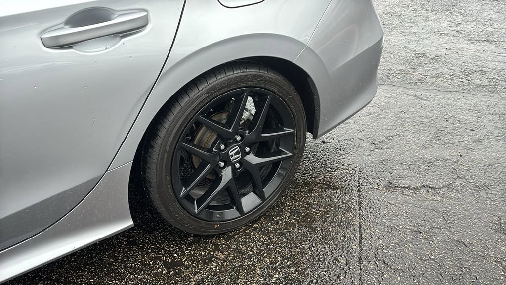 Used 2023 Honda Civic Sport image 9