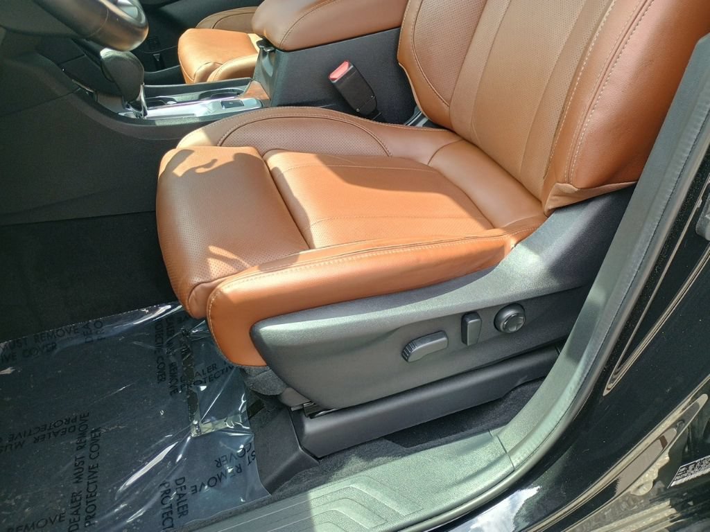 Certified 2023 Subaru Ascent Touring AWD/4WD image 13