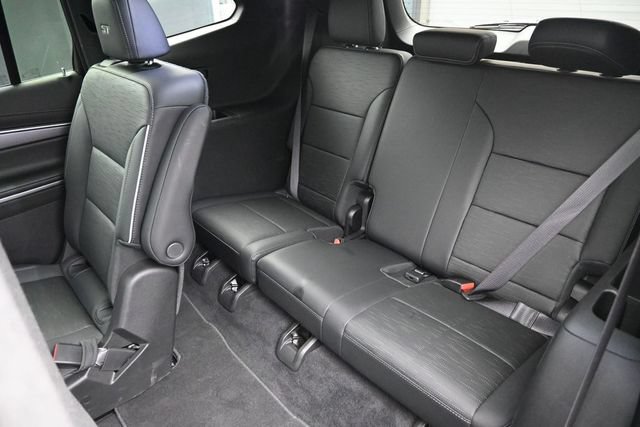 Used 2026 Buick Enclave Sport Touring AWD/4WD image 42