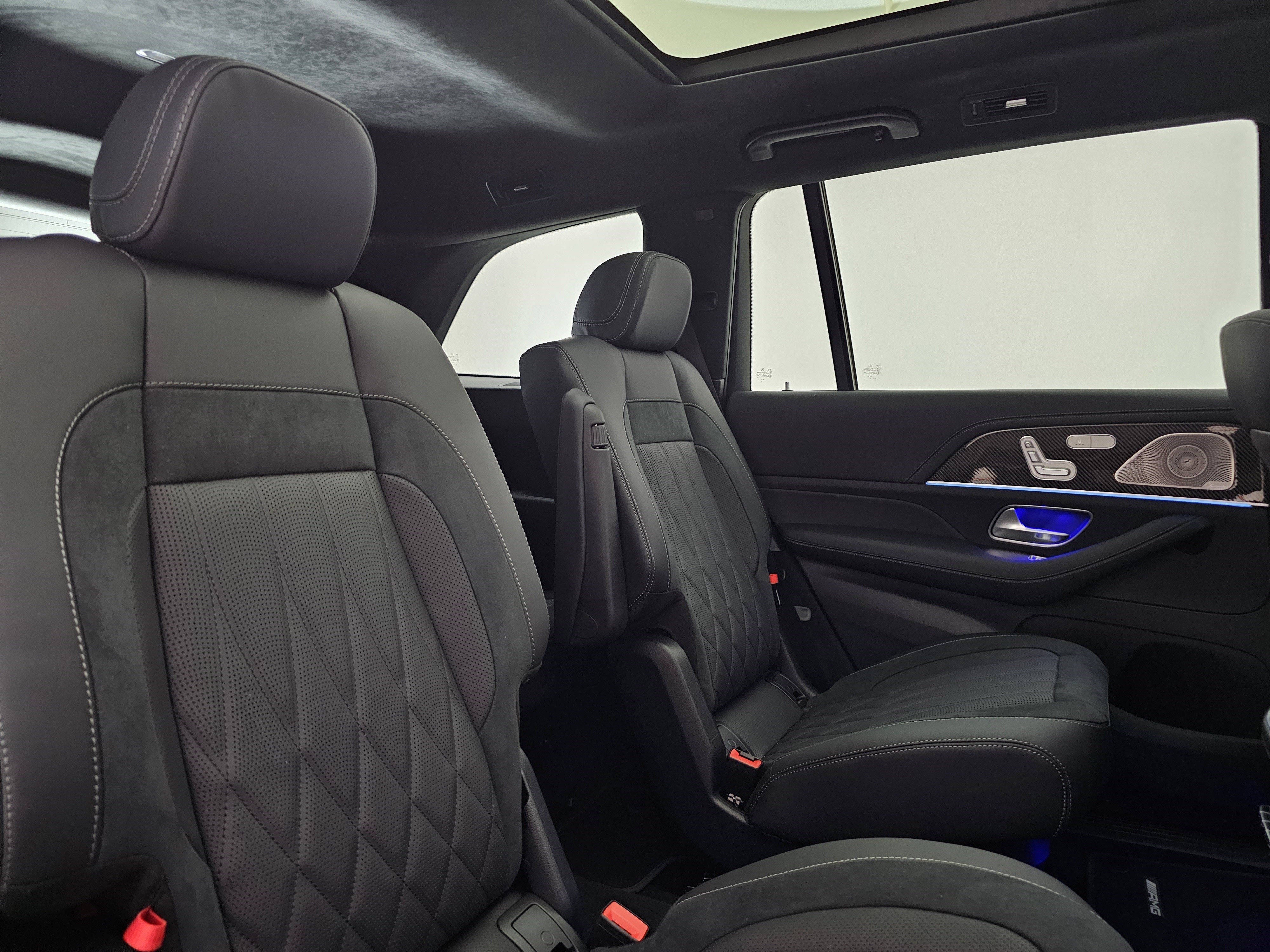 New 2026 Mercedes-Benz GLS 63 AMG 4MATIC image 29