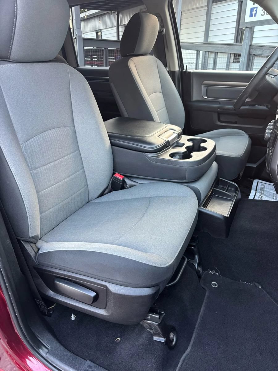 Used 2021 RAM 1500 Classic SLT AWD/4WD image 10