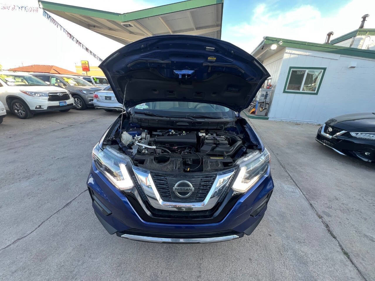 Used 2017 Nissan Rogue S AWD/4WD image 21