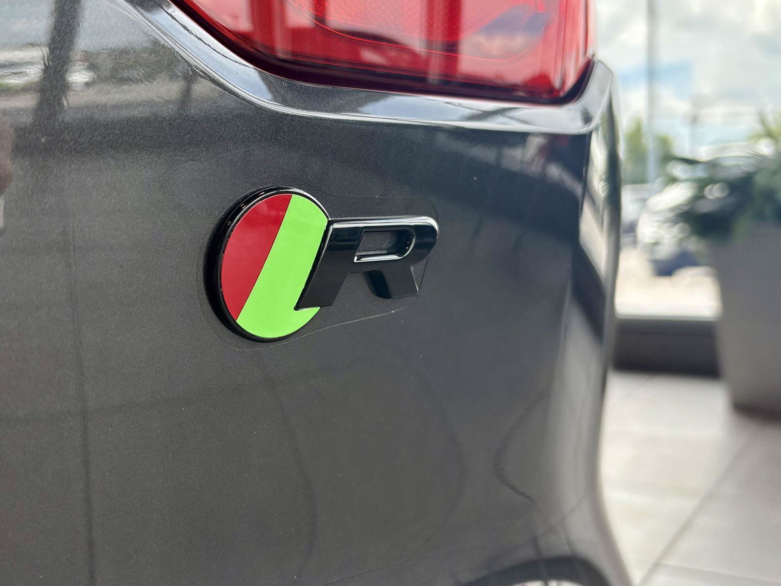 Used 2023 Jaguar F-TYPE R AWD/4WD image 8