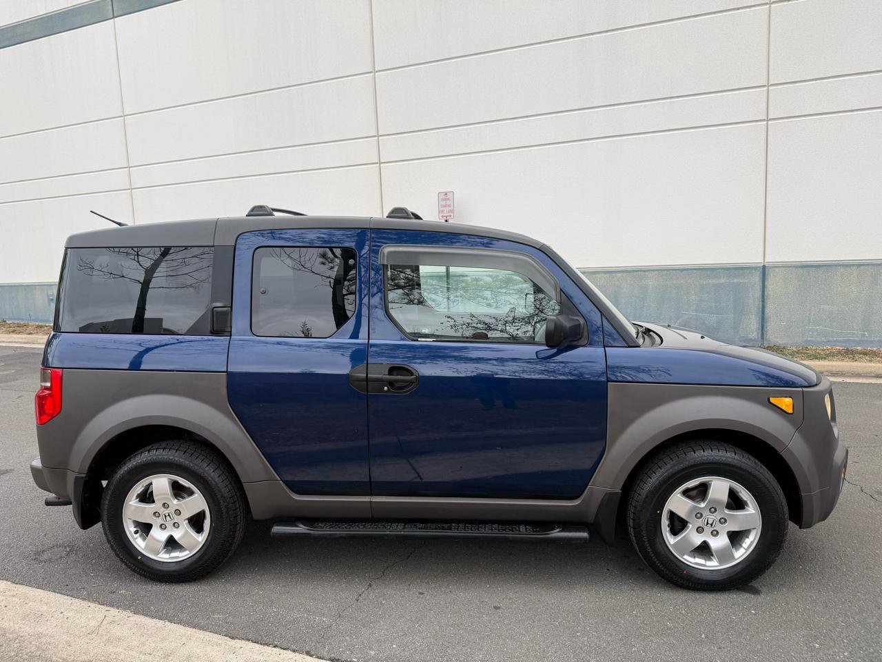 Used 2003 Honda Element EX image 11