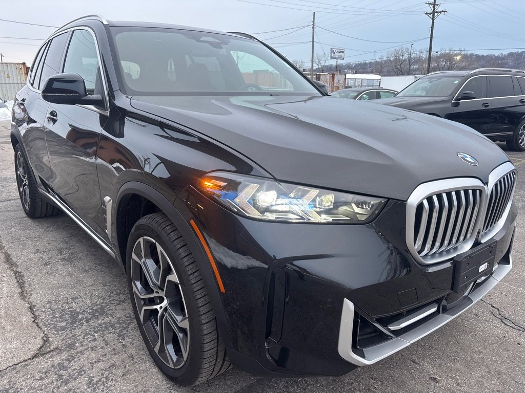 Used 2025 BMW X5 sDrive40i image 4