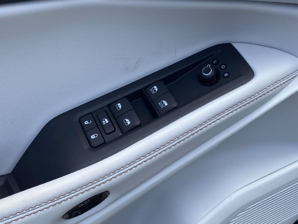 New 2026 Jeep Cherokee Limited AWD/4WD image 14