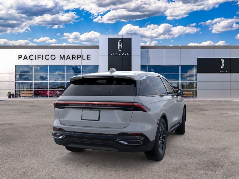 New 2026 Lincoln Nautilus Premier AWD/4WD image 8