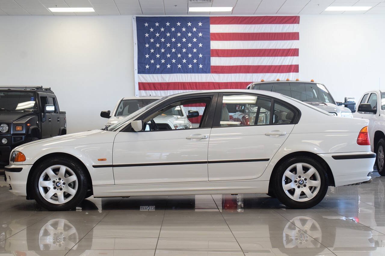 Used 2000 BMW 323i Sedan RWD image 4