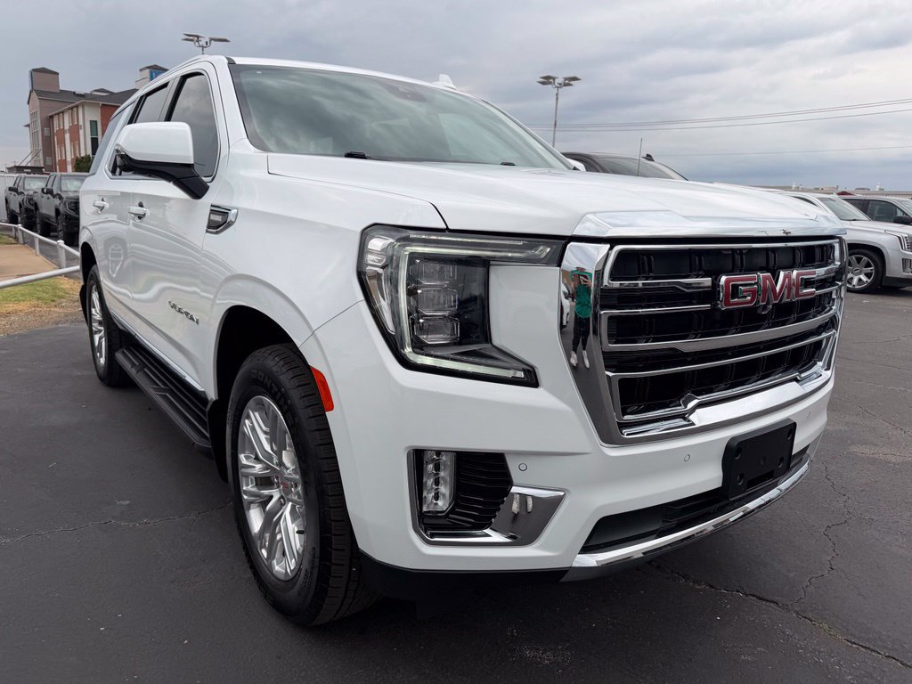 Used 2024 GMC Yukon SLT w/ SLT Luxury Package AWD/4WD image 5