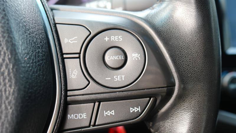 Used 2018 Toyota Camry SE w/ Protection Package (Q2) image 13