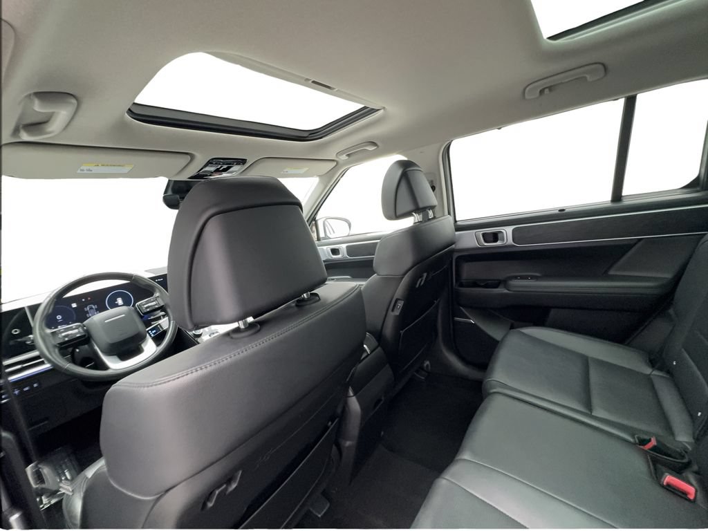 Used 2024 Hyundai Santa Fe Limited AWD/4WD image 25