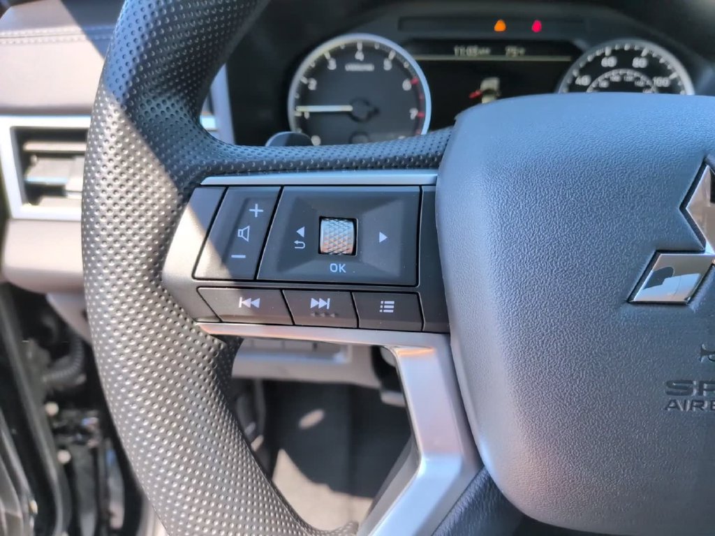 New 2026 Mitsubishi Outlander ES AWD/4WD image 21