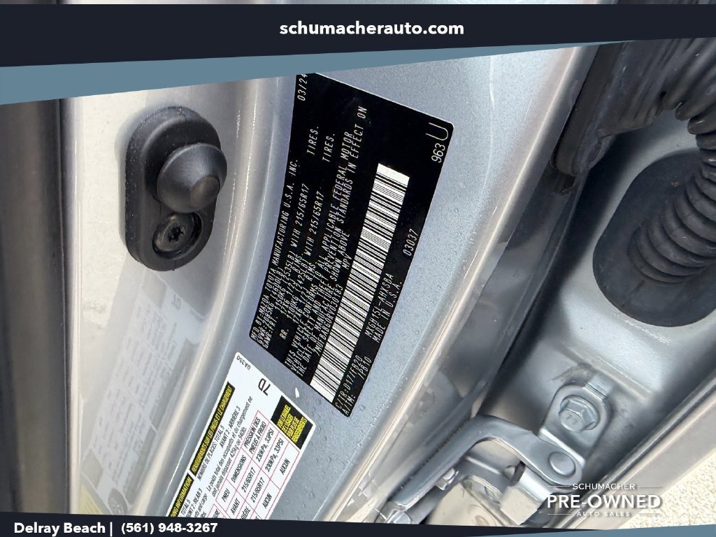 Used 2024 Toyota Corolla Cross AWD Hybrid w/ Moonroof Package image 18