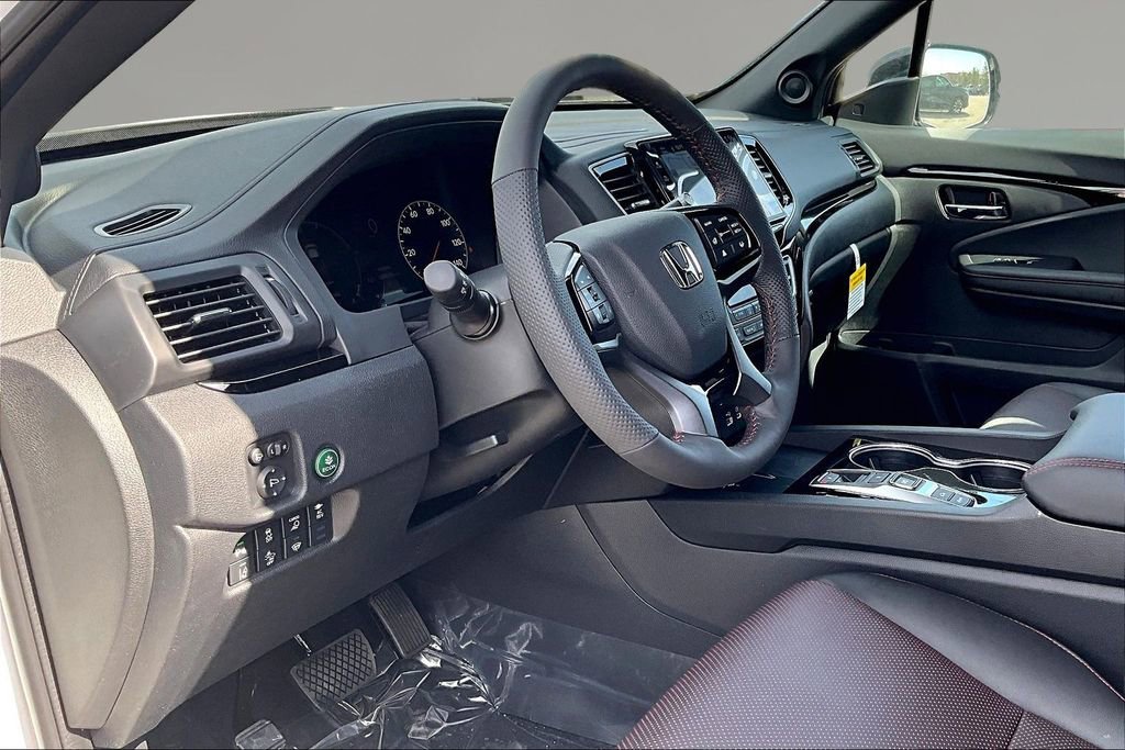 New 2026 Honda Ridgeline Black Edition image 7