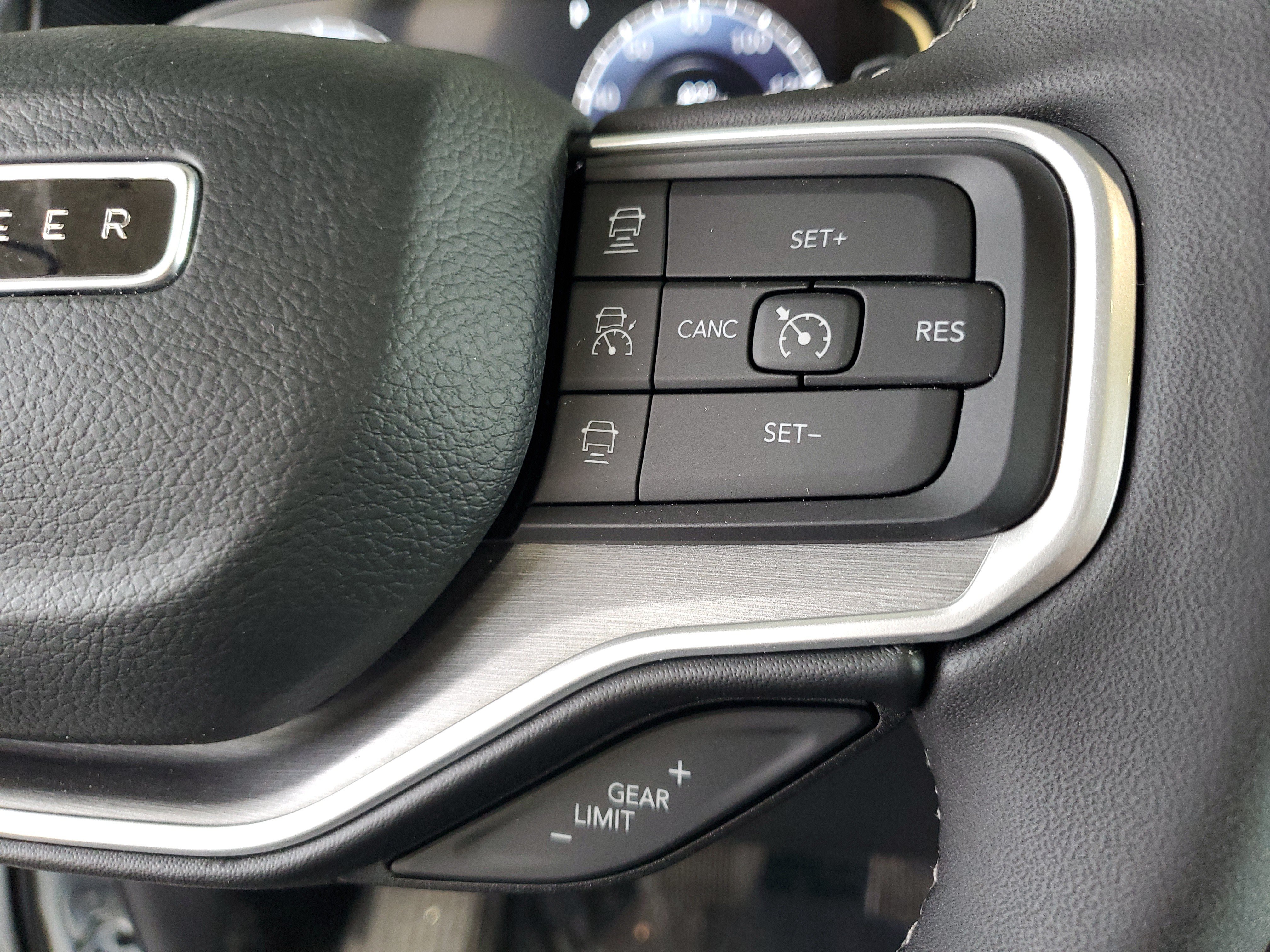 New 2025 Jeep Wagoneer Series II w/ Premium Group I AWD/4WD image 27