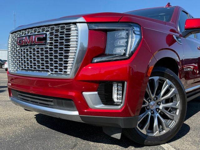 Used 2024 GMC Yukon XL Denali w/ Denali Reserve Package AWD/4WD image 38